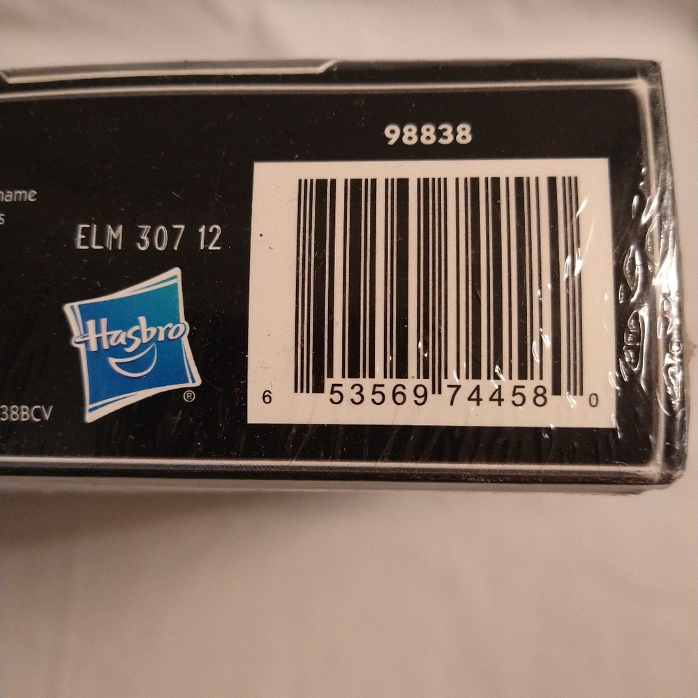 HASBRO MONOPOLY MILLIONAIRE BOARD GAME (NWT)-CELLOPHANE SEALED - Picture 3 of 4